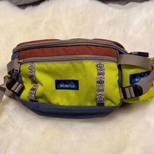 KAVU Washtucna Hip Pack Belt Bag Drink Holder Adjustable